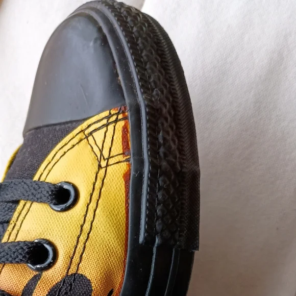 Converse Black High-Top Sneakers with Red and Yellow Flames_10 - Picture 11 of 14